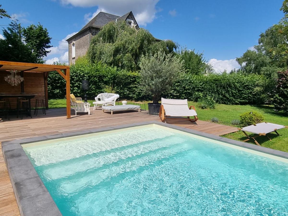 Neuvic  Villa Mura Gite Luxe Avec Piscine Et Spa Campagne Et Grand Air Nouvelle Aquitaine Correze מראה חיצוני תמונה